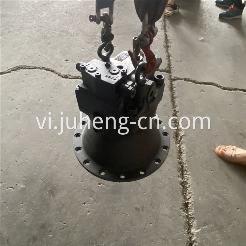 Cx240b Swing Motor 4